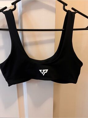 Keep That Pump - BLACK